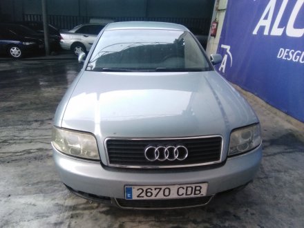 Vehiculo en el desguace: AUDI A6 Berlina (4B2) 2.5 TDI