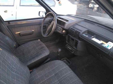 Vehiculo en el desguace: PEUGEOT 205 BERLINA P1F