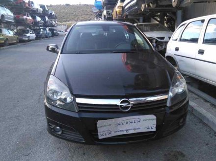 Vehiculo en el desguace: OPEL ASTRA H BERLINA Cosmo