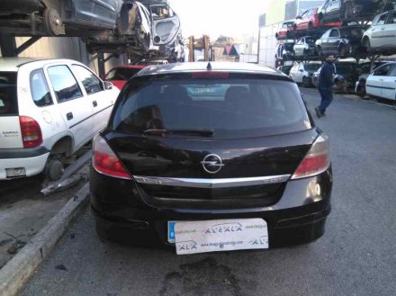 Vehiculo en el desguace: OPEL ASTRA H BERLINA Cosmo