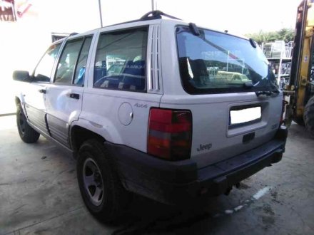 Vehiculo en el desguace: CHRYSLER JEEP GR.CHEROKEE (ZJ)/(Z) 2.5 TD Laredo (Z)