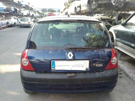 Vehiculo en el desguace: RENAULT CLIO II FASE II (B/CB0) Authentique