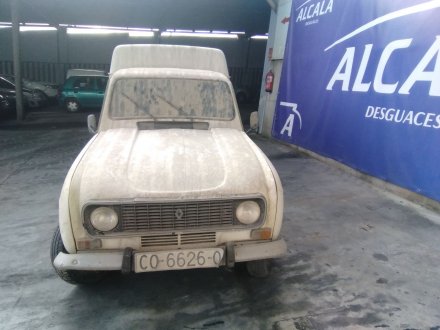 Vehiculo en el desguace: RENAULT R4 R4 F6 *