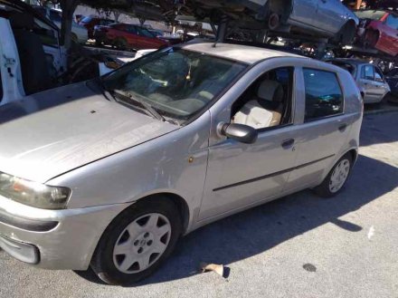 Vehiculo en el desguace: FIAT PUNTO BERLINA (188) 1.2 8V Active