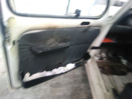 Vehiculo en el desguace: RENAULT R4 R4 F6 *