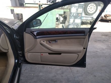 Vehiculo en el desguace: AUDI A8 (4E2) 4.0 TDI Quattro