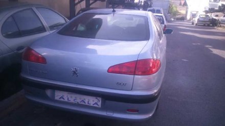 Vehiculo en el desguace: PEUGEOT 607 (S1) Básico