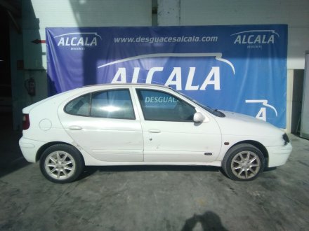 Vehiculo en el desguace: RENAULT MEGANE I BERLINA HATCHBACK (BA0) 1.9 Diesel