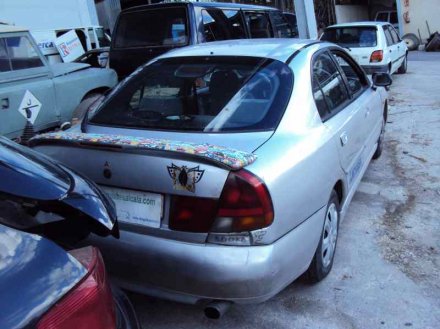 Vehiculo en el desguace: MITSUBISHI CARISMA BERLINA 4 (DA0) 1900 GL