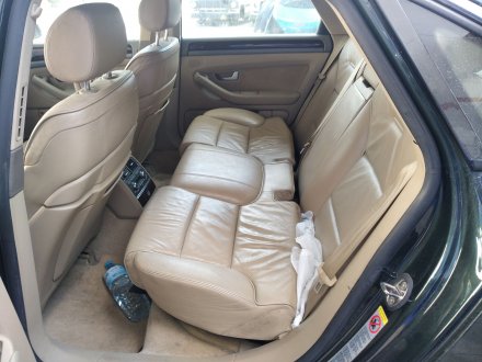 Vehiculo en el desguace: AUDI A8 (4E2) 4.0 TDI Quattro