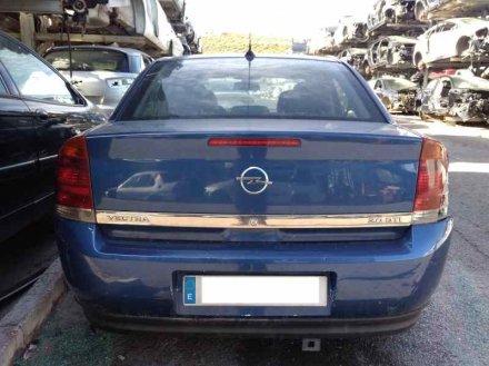 Vehiculo en el desguace: OPEL VECTRA C BERLINA Club