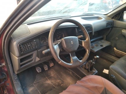 Vehiculo en el desguace: RENAULT 19 (B/C/L53) 1.9 DIESEL