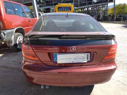 Vehiculo en el desguace: MERCEDES-BENZ CLASE C (W203) BERLINA 220 CDI (203.006)