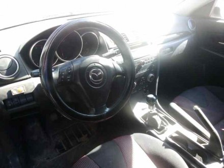 Vehiculo en el desguace: MAZDA 3 BERLINA (BK) 1.6 CRDT Active