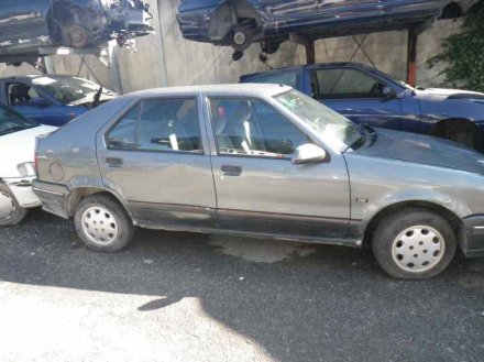 Vehiculo en el desguace: RENAULT 19 853705