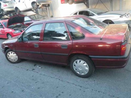 Vehiculo en el desguace: OPEL VECTRA A CD