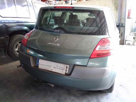 Vehiculo en el desguace: RENAULT MEGANE II BERLINA 5P Authentique