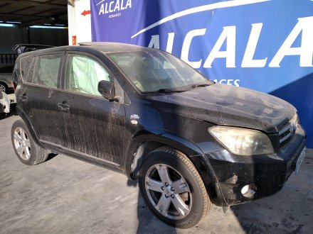 Vehiculo en el desguace: TOYOTA RAV 4 (A3) XR