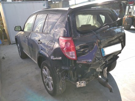 Vehiculo en el desguace: TOYOTA RAV 4 (A3) XR