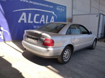 Vehiculo en el desguace: AUDI A4 BERLINA (B5) 1.8