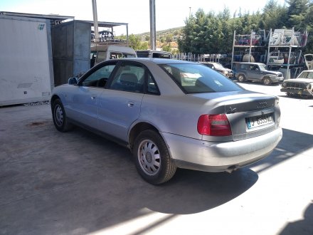 Vehiculo en el desguace: AUDI A4 BERLINA (B5) 1.8