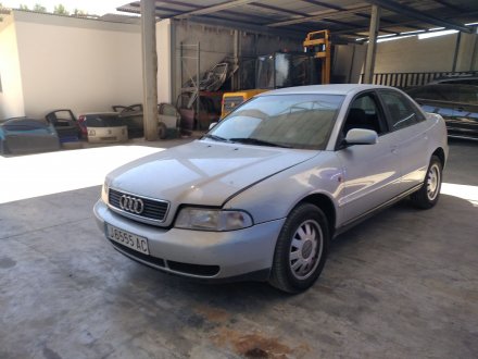Vehiculo en el desguace: AUDI A4 BERLINA (B5) 1.8