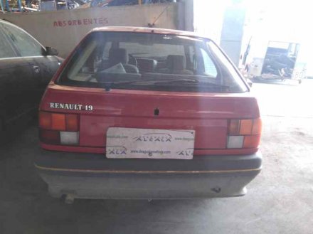 Vehiculo en el desguace: RENAULT 19 GTS