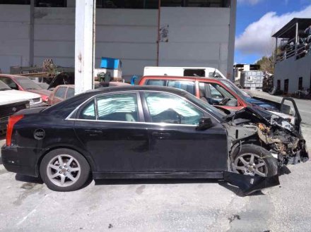 Vehiculo en el desguace: CADILLAC BLS Business