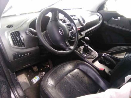 Vehiculo en el desguace: KIA SPORTAGE Drive 4x4