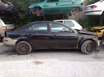 Vehiculo en el desguace: FORD MONDEO BERLINA (GE) Ambiente