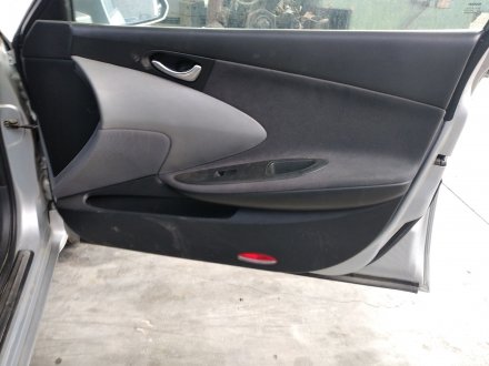 Vehiculo en el desguace: NISSAN PRIMERA BERLINA (P12) 2.2 16V Turbodiesel CAT