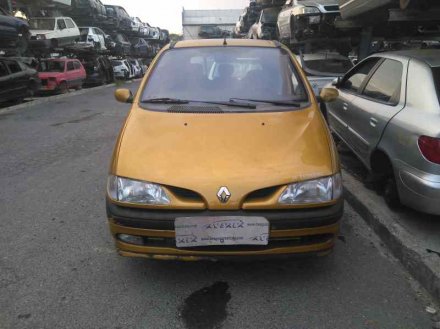 Vehiculo en el desguace: RENAULT MEGANE I SCENIC (JA0) 1.9 DTi RN