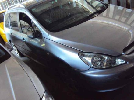 Vehiculo en el desguace: PEUGEOT 307 (S1) XR Clim Plus