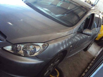 Vehiculo en el desguace: PEUGEOT 307 (S1) XR Clim Plus