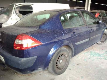 Vehiculo en el desguace: RENAULT MEGANE II CLASSIC BERLINA Dynamique