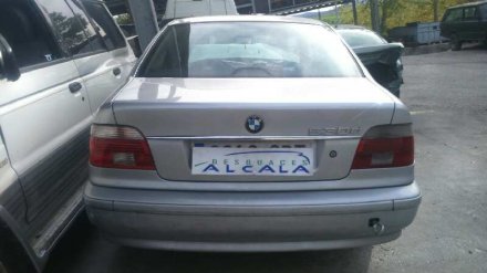 Vehiculo en el desguace: BMW SERIE 5 BERLINA (E39) 530d Exclusive