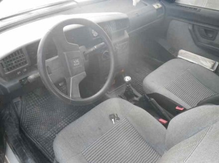 Vehiculo en el desguace: PEUGEOT 405 BERLINA Clim