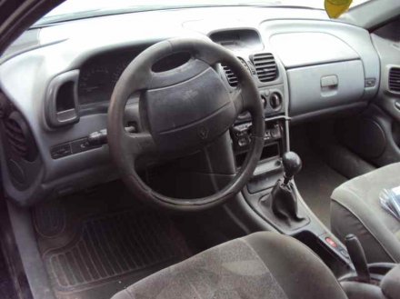 Vehiculo en el desguace: RENAULT LAGUNA (B56) 1.9 dTi RT