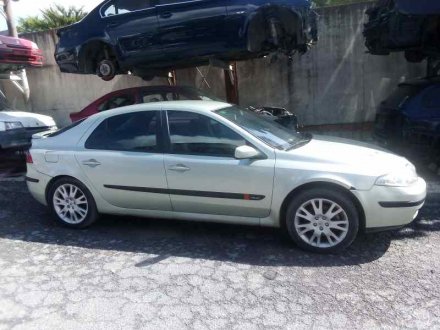 Vehiculo en el desguace: RENAULT LAGUNA II (BG0) Authentique