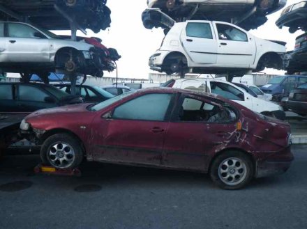 Vehiculo en el desguace: SEAT TOLEDO (1M2) Signo