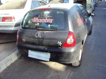 Vehiculo en el desguace: RENAULT CLIO II FASE II (B/CB0) Campus