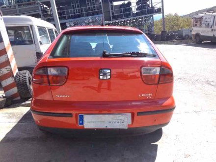 Vehiculo en el desguace: SEAT LEON (1M1) Signo