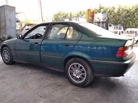 Vehiculo en el desguace: BMW SERIE 3 BERLINA (E36) 318tds