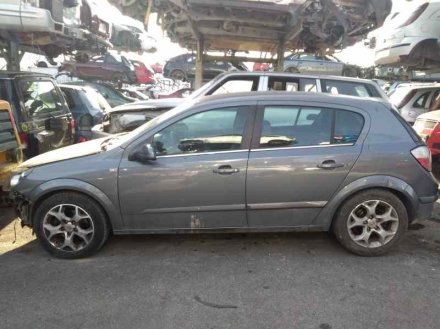 Vehiculo en el desguace: OPEL ASTRA H BERLINA Cosmo