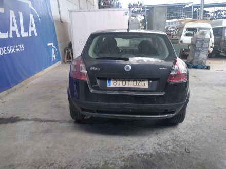 Vehiculo en el desguace: FIAT STILO (192) 1.9 120 Feel Multijet