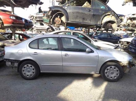 Vehiculo en el desguace: SEAT TOLEDO (1M2) Select