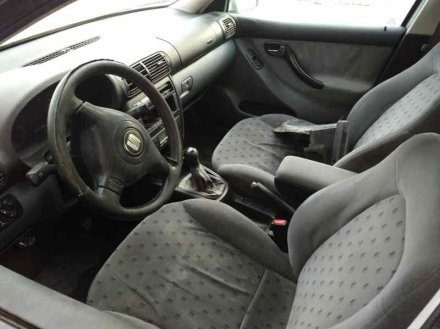 Vehiculo en el desguace: SEAT TOLEDO (1M2) Select