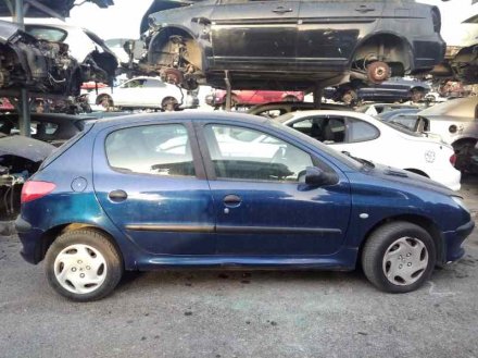 Vehiculo en el desguace: PEUGEOT 206 BERLINA XT