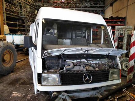 Vehiculo en el desguace: MERCEDES-BENZ FURGONETA 1 (W601) Caja cerrada