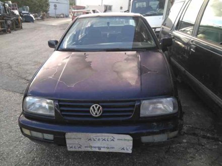 Vehiculo en el desguace: VOLKSWAGEN VENTO (1H2) GL